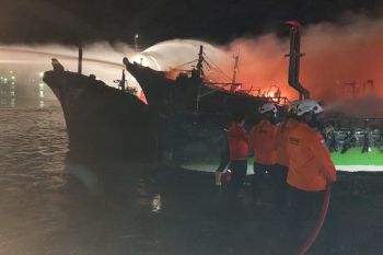 Satu orang terluka akibat kebakaran kapal nelayan