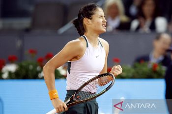 Raducanu tantang Swiatek di babak ketiga Australian Open