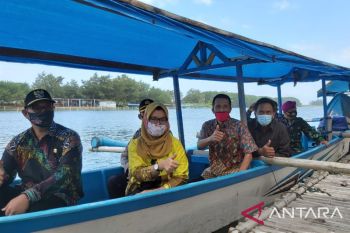 10.306 wisatawan padati Pantai Glagah Kulon Progo