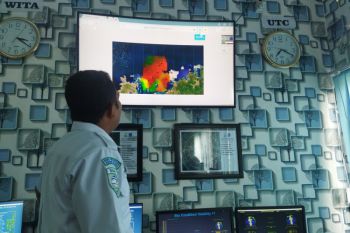 Sembilan kecamatan di Mabar berpotensi hujan lebat dan petir