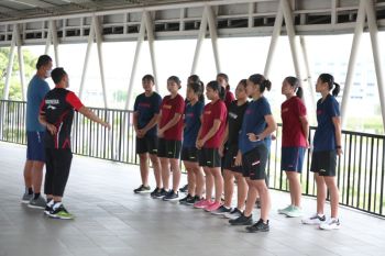 Timnas Indonesia jalani latihan ringan jelang Thomas-Uber di Bangkok