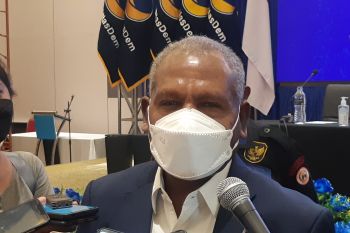 Bupati Jayapura mengingatkan ASN masuk kerja tepat waktu
