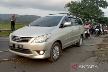 Arus balik di jalur selatan ruas Buntu-Sampang padat merayap