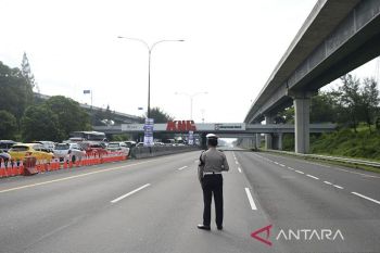 Korlantas Polri terapkan one way dari Km 188 Palimanan-Km 72 Cikampek siang ini