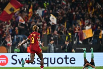 Roma ke final Liga Conference menang dari Leicester