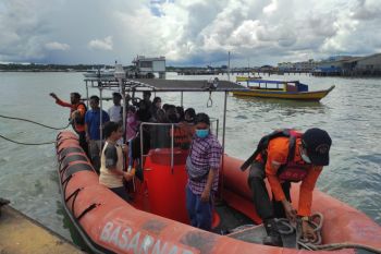 SAR Tanjungpinang berhasil evakuasi kapal pengangkut wisatawan