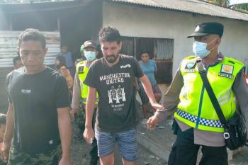 Warga negara Turki terdampar di perairan utara Bali