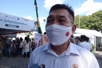 BPBD menyiagakan perahu karet untuk patroli laut saat "Lebaran Topat"