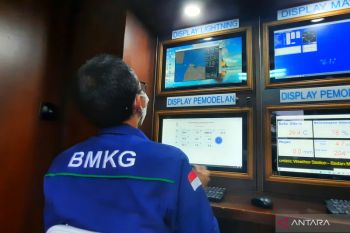 Gelombang air laut di Merak dan Bakauheni masih relatif aman