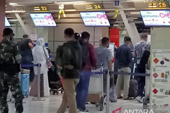 Arus balik lewat udara dan laut ke Makassar terus meningkat