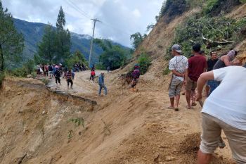 Dinas PUTR Sulsel segera tindak lanjuti longsor di ruas jalan Sabbang