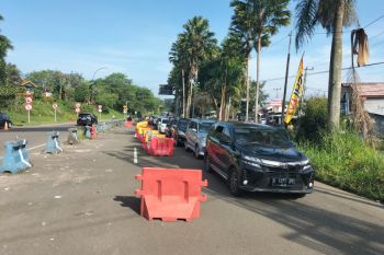 Yang ingin ke Puncak, jalur dari Jakarta ditutup hingga pukul 12.00 WIB