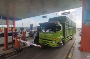 Truk angkutan nonpangan masih  dilarang melintasi GT Kramasan
