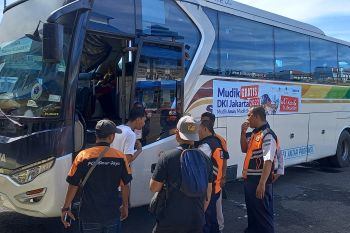 Warga Bandarlampung manfaatkan mudik gratis Pemprov DKI