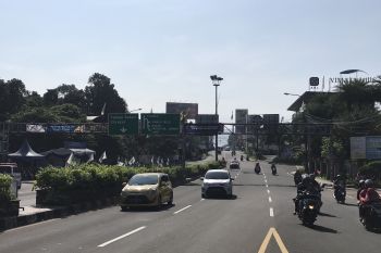 Polisi belum berlakukan satu arah di jalur Puncak Bogor Minggu pagi