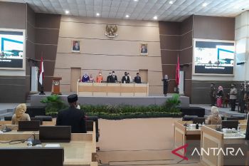 Hadiri Sidang Paripurna HUT 191 Kendari, Wali Kota Papar Sejumlah Prestasi Pemkot