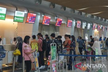 Pergerakan penumpang libur Lebaran Bandara Samrat mencapai 53.932 orang