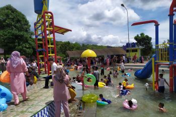 Pemandian air hangat jadi destinasi wisata favorit di Solok Selatan selama libur Lebaran