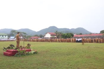 Wali Kota Tomohon dorong  seluruh  ASN produktif dan Ber-AKHLAK