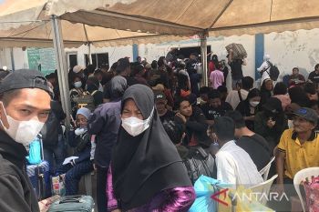 Sebanyak 1.700 orang tinggalkan Batam menggunakan kapal Pelni