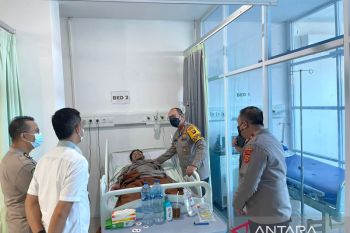 Kapolri pantau kondisi AKP Johan Silaen kena tombak begal