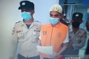 Pelaku pembunuhan ibu dan anak di Kupang jalani sidang perdana