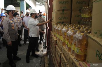Penyeludupan 8 kontainer minyak goreng ke Timor Leste digagalkan petugas