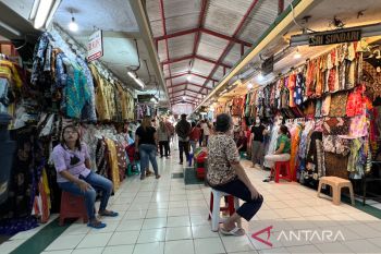 Pengunjung Pasar Beringharjo saat libur Lebaran naik tiga kali lipat