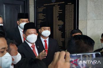 Tentara-polisi jadi penjabat kepala daerah tidak jabat aktif di institusinya