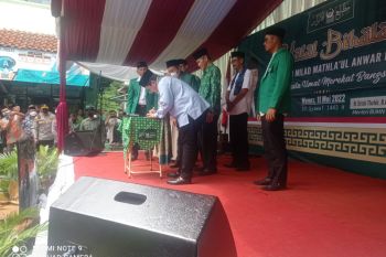 BUMN gelontorkan 7.700 beasiswa untuk membangun SDM santri