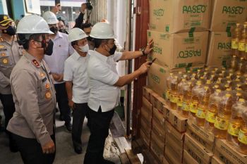 Polri gagalkan 8 kontainer minyak goreng siap ekspor ke Timor Leste