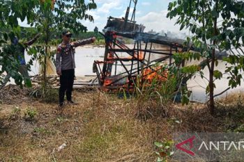 Polisi bakar empat alat penambangan emas ilegal