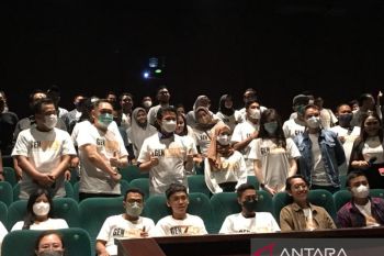 "KKN Di Desa Penari" bikin Emil Dardak kaget