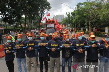 Ratusan buruh demo di Palembang minta batalkan Undang-Undang Cipta Kerja