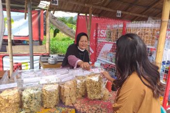 Balkonjazz Festival 2022 membuat jualan ibu-ibu Pasar Balkon laris