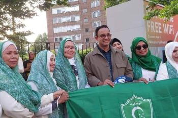 Anies temui kelompok Anissaa Rebana di London