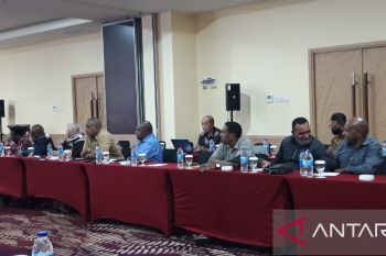 DPR Papua dorong regulasi atur pembentukan BUMD kelola venue PON XX