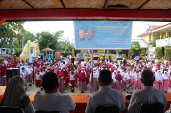 Disdik Polewali Mandar dan PKM Pekkabata gelar imunisasi anak
