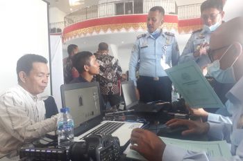 Pelayanan paspor di buka, masyarakat Pasbar sangat terbantu