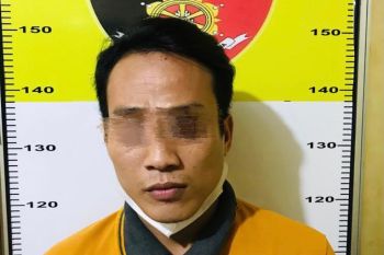 Konsumen aniaya karyawan pujasera karena tidak terima ditegur