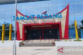 Anggota DPRD Sumbar desak Samsat Padang optimalkan layanan