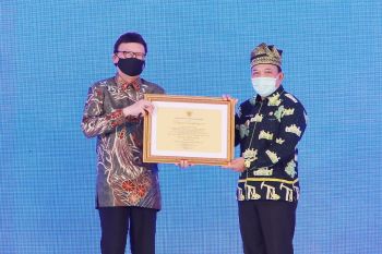 Hari Kearsipan Nasional, Pemkab Siak raih penghargaan