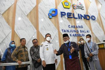 2 tahun berhenti, gubernur lepas pelayaran perdana Karimun-Malaysia