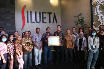 PLN suplai listrik ramah lingkungan ke pabrik bahan pakaian ternama dunia di Semarang