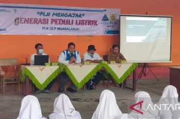 Kenalkan K2 pada generasi muda, PLN berikan sosialisasi di sekolah menengah