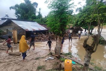 BPBD:  Ratusan kepala keluarga terdampak banjir Parigi butuh logistik