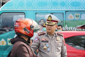Ditlantas Polda Sumbar edukasi penunggak pajak kendaraan bermotor