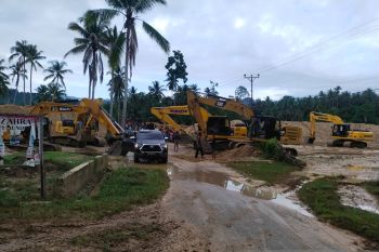 BPBD Parigi:  Alat berat masih melakukan normalisasi sungai pascabanjir