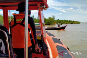 Pencarian korban dan kapal pengangkut besi yang hilang di Meranti dihentikan