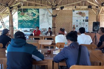 Kuota dan e-Rinjani polemik bagi pelaku wisata